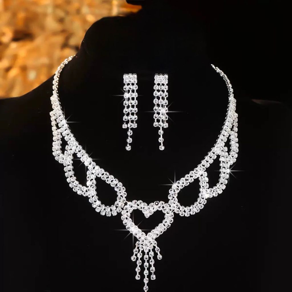 Conjunto Colar e Brincos para Noiva – Cristais Cintilantes, Design Elegante com Franjas — imagem 2 de 2