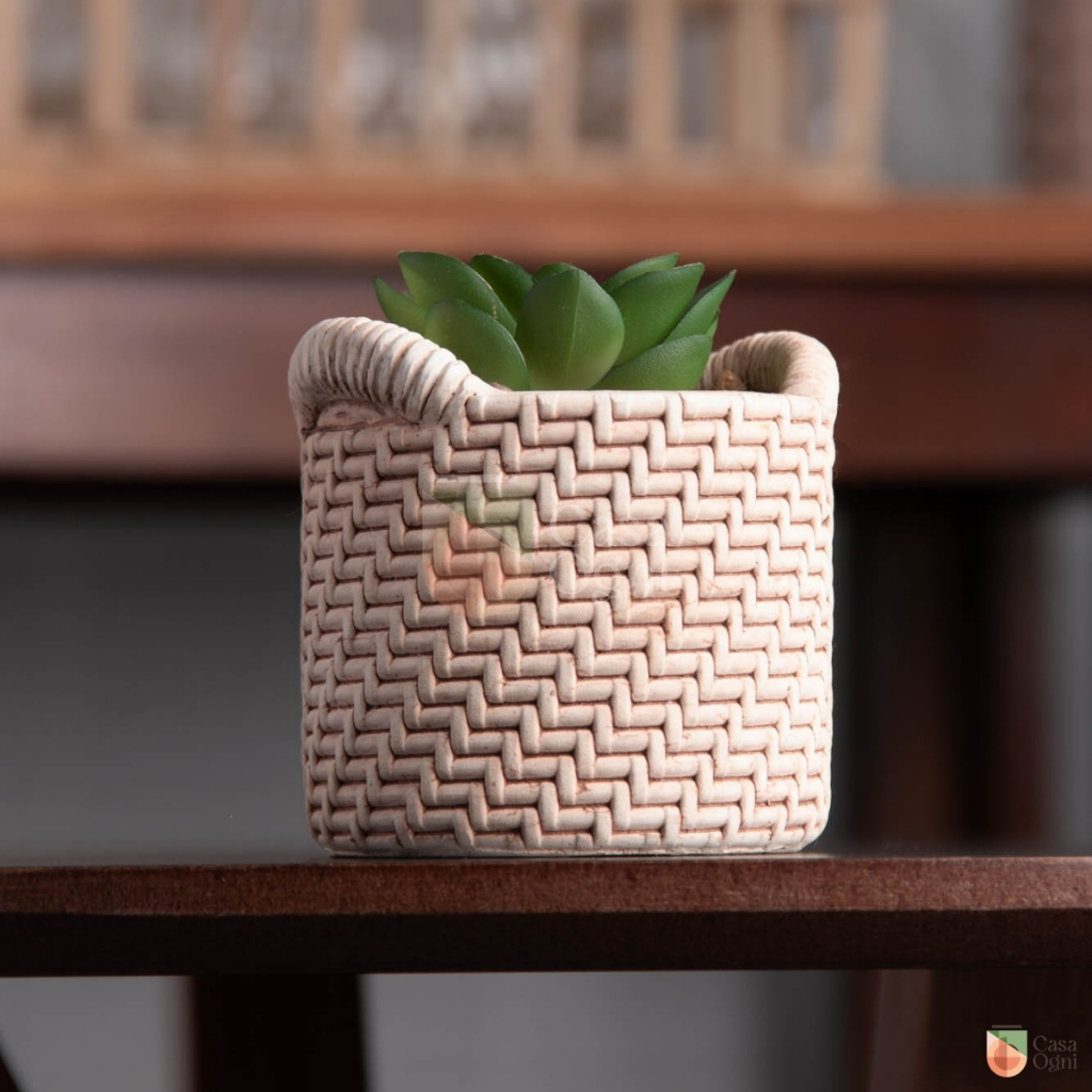 Cachepot em Cerâmica com Suculenta Decoração Mini Vaso Trançado com Cactos 7cm