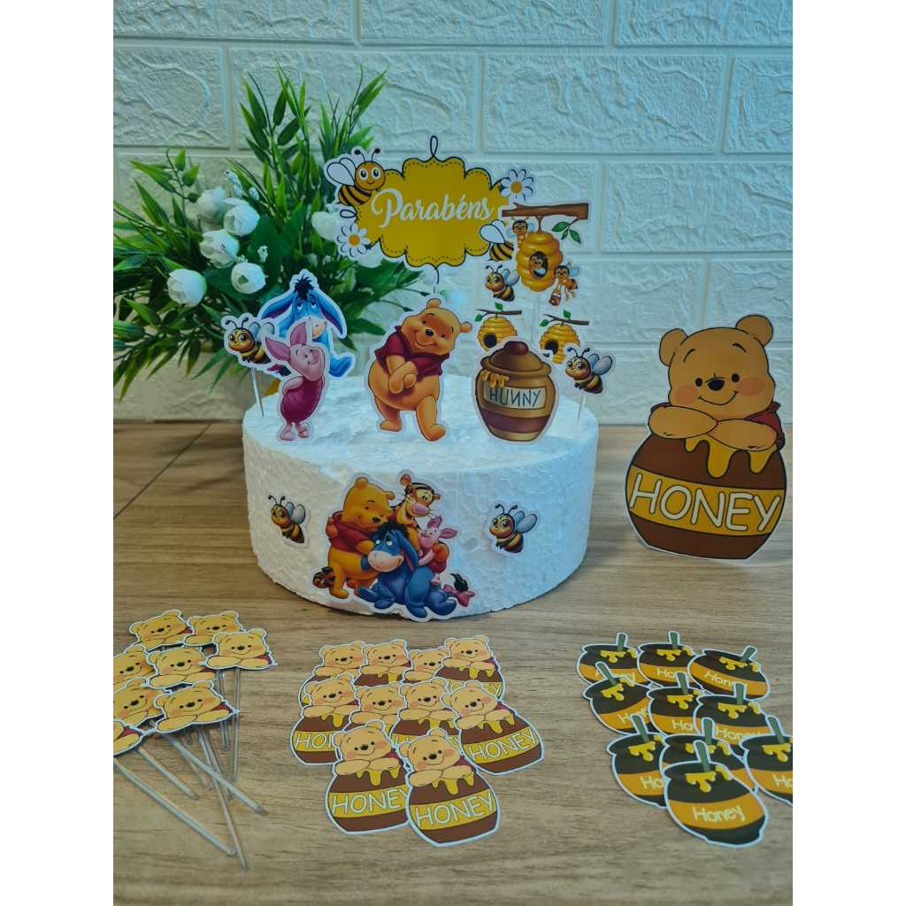 Promoção - Kit Mini Festa .. Topper de Bolo, Display de Mesa - Ursinho Pooh em Oferta na Shopee