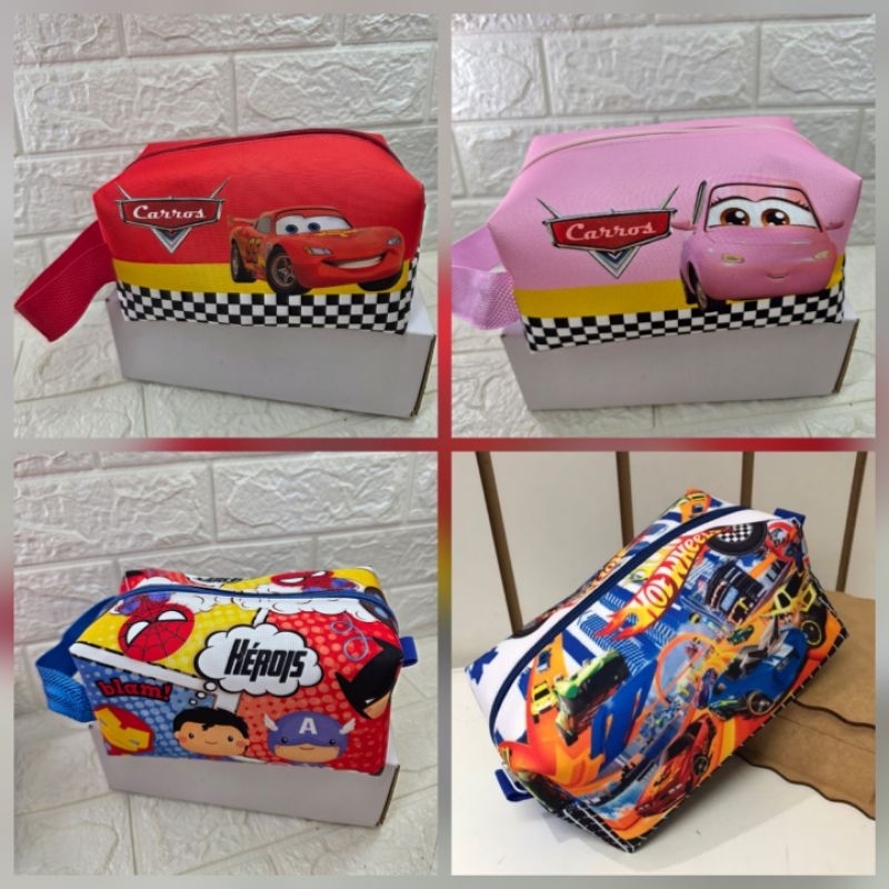 Estojo ESCOLAR Carros McQueen, Stitch, Homem aranha, Hotwells, Bolofofo, Rapunzel, Blue, Minecraft, Astronauta e outros