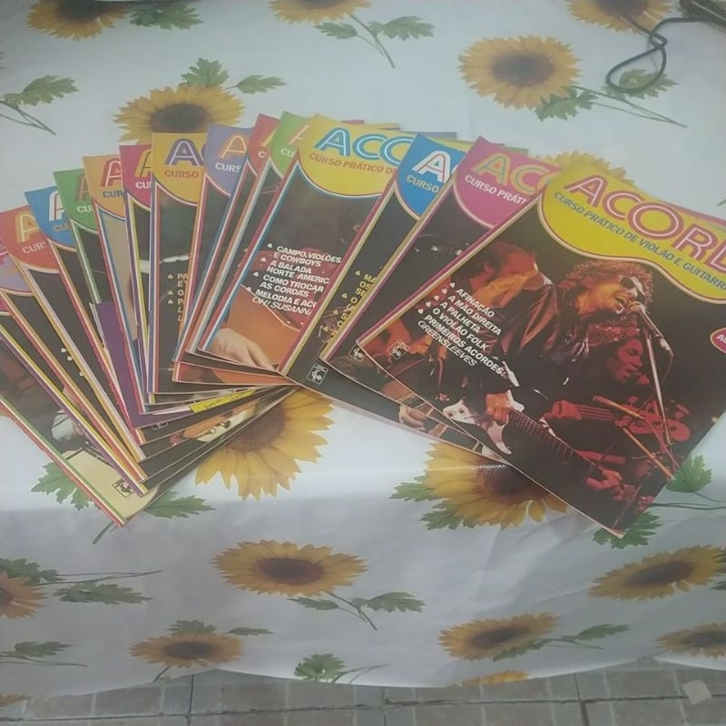 Kit 16 Volumes Acordes Curso Prático de Violão e Guitarra-Editora Nova cultural acorde