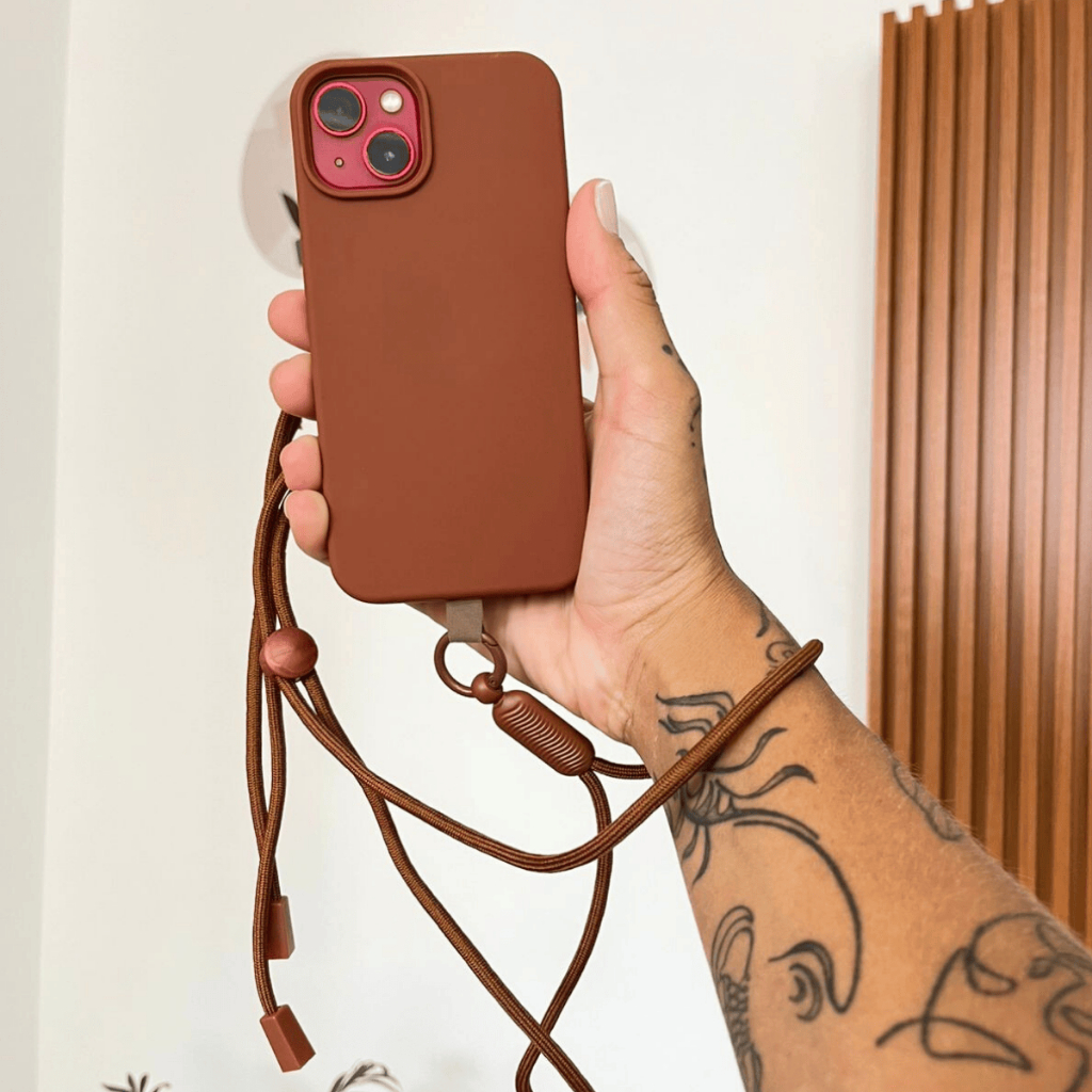 Capa Capinha Silicone Com Cordão Marrom Aveludada Para Iphone 11/12/13/14/15/16 Pro Pro Max em Oferta na Shopee