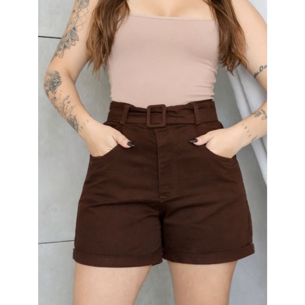 Short Jeans Feminino Tradicional com Cinto Fivela