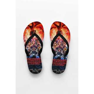 Chinelo Sandália Stranger Things  Estilo Conforto e Aventura no Seu Dia a Dia em Oferta na Shopee