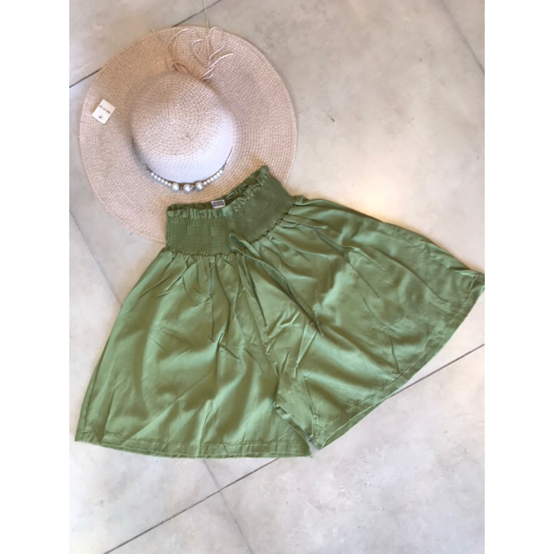 Shorts Feminino Soltinho Elástico na Cintura Look Leve  Moderno Confortável Estiloso