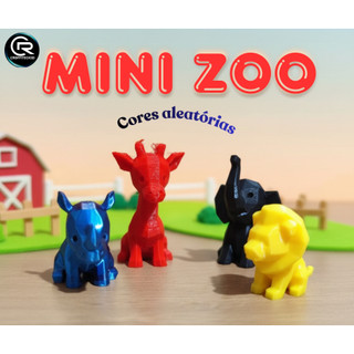 Kit Mini Zoo com 4 bichinhos plástico Biodegradável. Cores aleatórias, ideal para decorar ou brincar de safari.