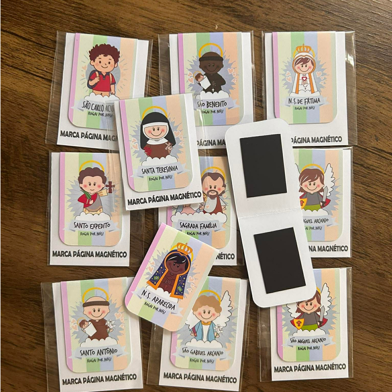 KIT MARCA PÁGINAS MAGNÉTICOS - SANTINHOS BABY em Oferta na Shopee