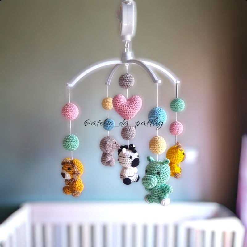 Móbile Safari amigurumi (com suporte) vários modelos