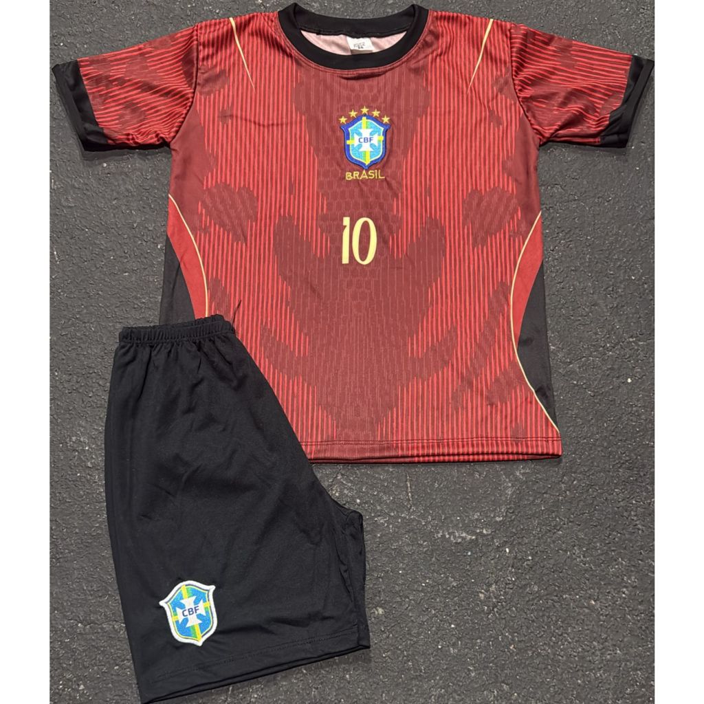 Conjunto Infantil do Brasil Vermelho com Escudo Bordado – Do 04 ao 14
