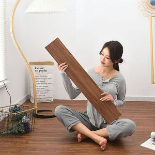 Kit 36 Placas Adesivas Autocolantes p/ Piso Estilo Madeira 91,4 cm x 15,2 cm cobertura 5m² - Diversos Modelos Promoção em Oferta na Shopee