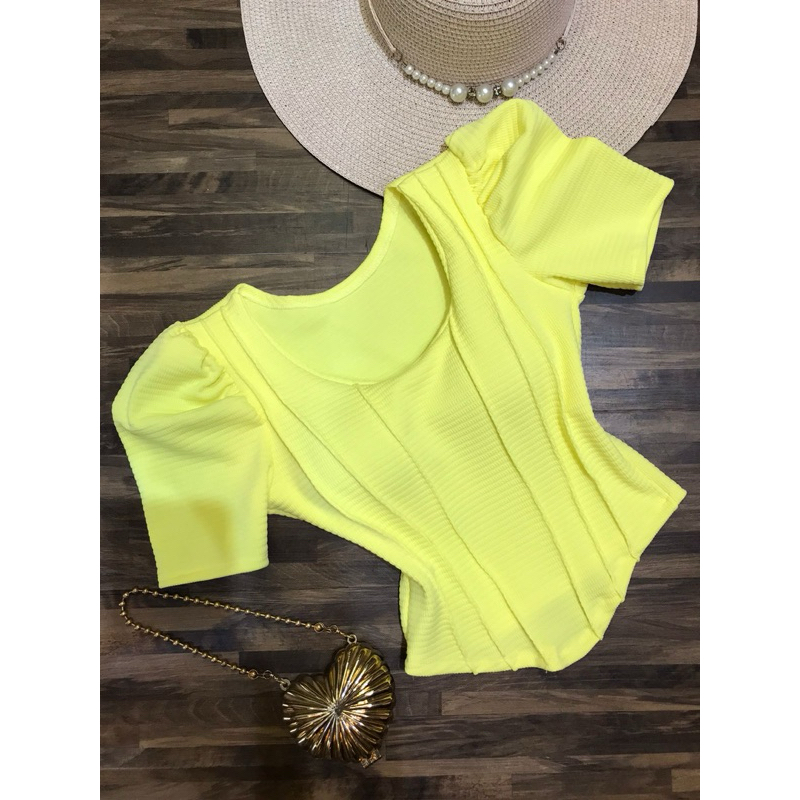 Cropped Feminino Canelado Manga Bufante – Elegante e Confortável
