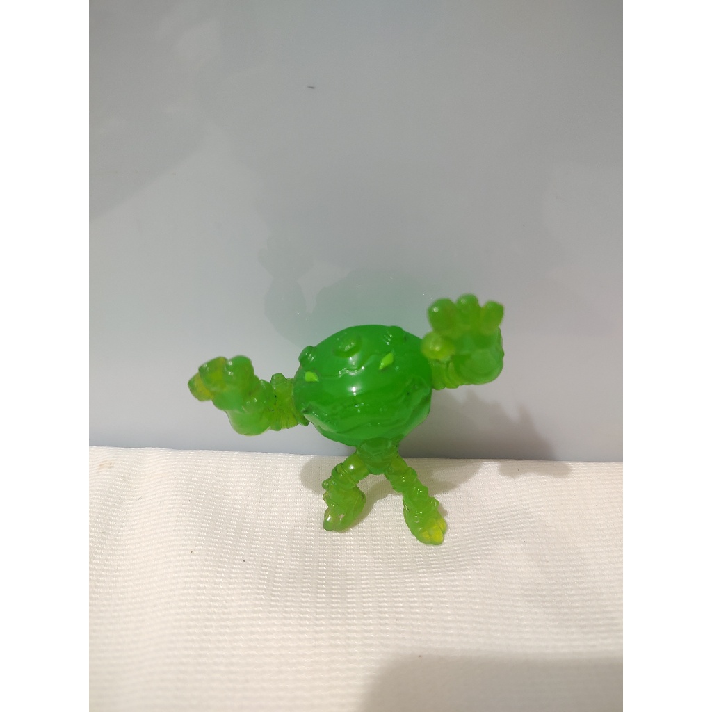 Miniatura Boneco Gravattack Ben 10 Omniverse – 6cm