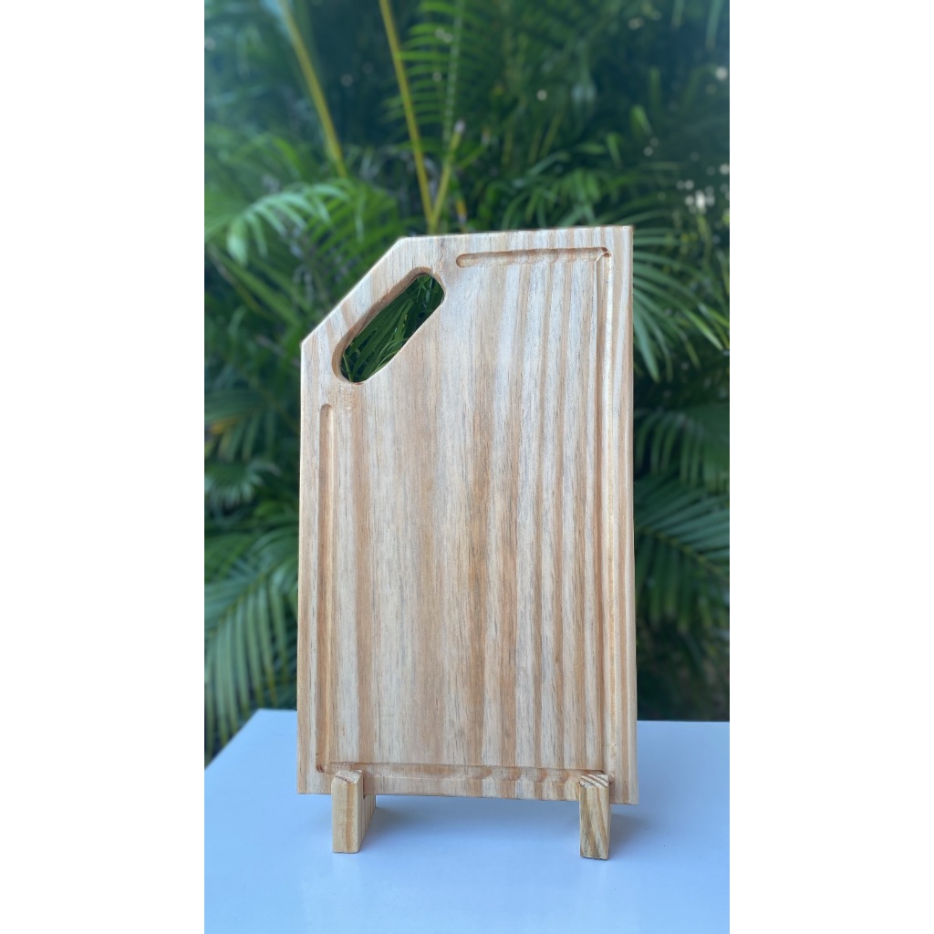 Tábua De Corte Churrasco De Madeira Pinus Natural + Suporte Para Tábua Madeira