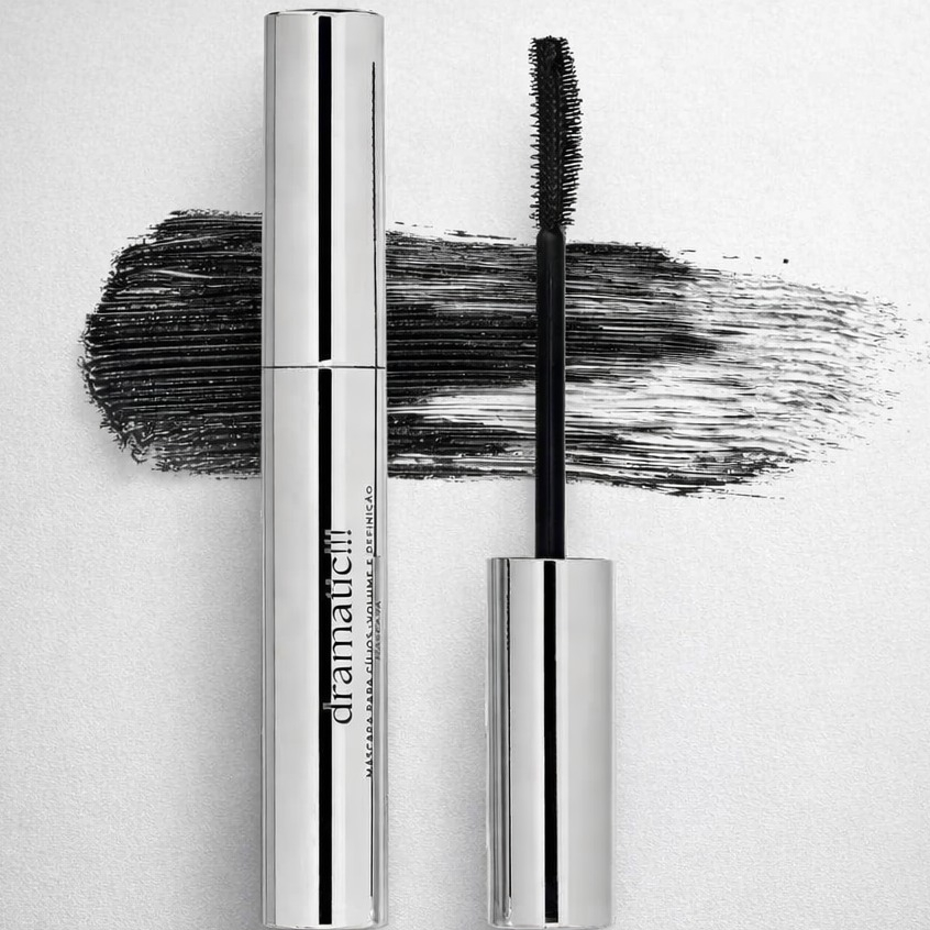 MÁSCARA RÍMEL PARA CÍLIOS DRAMATIC BACK TO BLACK BLOW RUBY ROSE