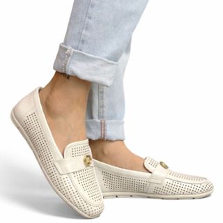 Mocassim Feminino Couro Off White Vazado Comfortflex 2561332-1 em Oferta na Shopee
