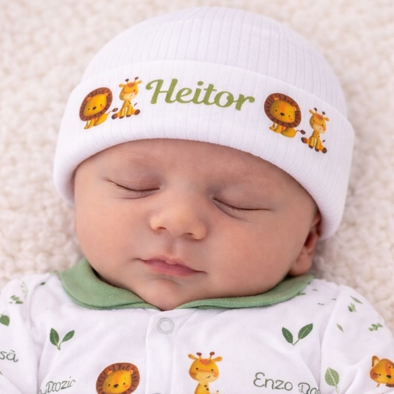 Touca personalizada com nome do seu bebê Touca canelada, Ideal para recém-nascido, enxoval, saída maternidade.
