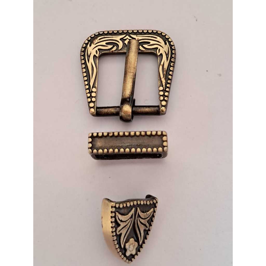 Kit Fivela Passador e Ponteira Ouro Velho