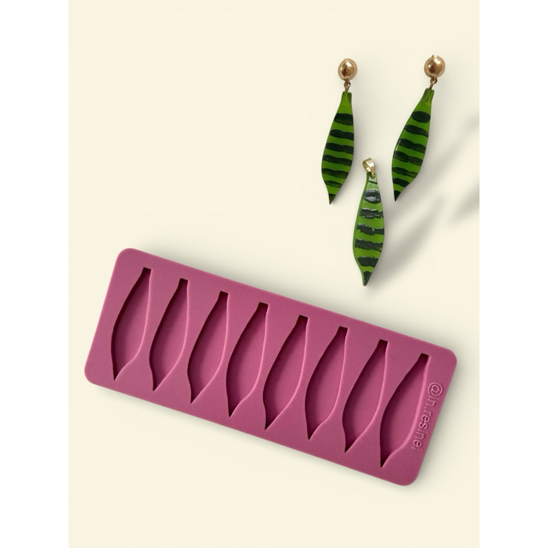 Molde paleta mini espada de São Jorge ( para brincos e pingentes) em Oferta na Shopee