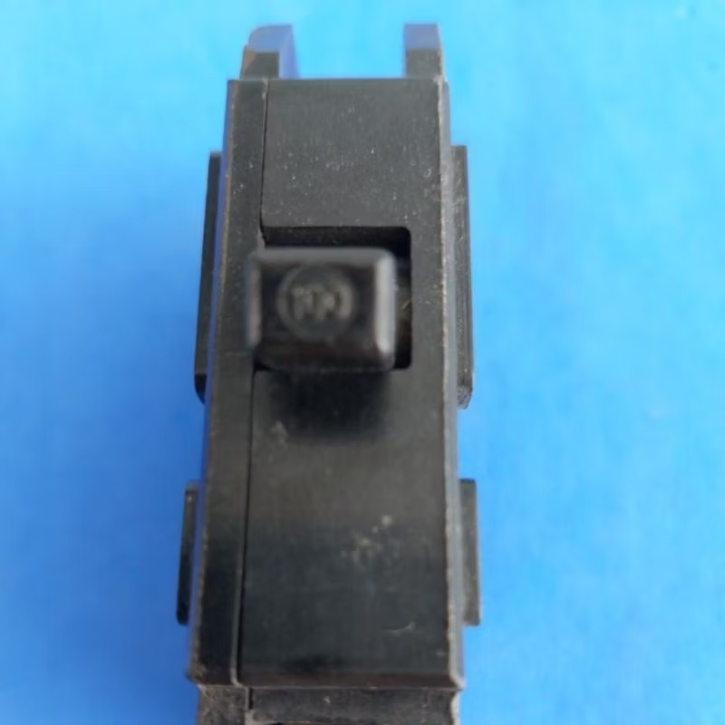 DISJUNTOR  LORENZETTI   100a    NEMA   termomagnético