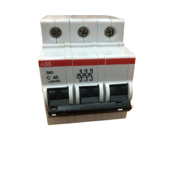 Disjuntor ABB S63/ S201 C40- Trifásico