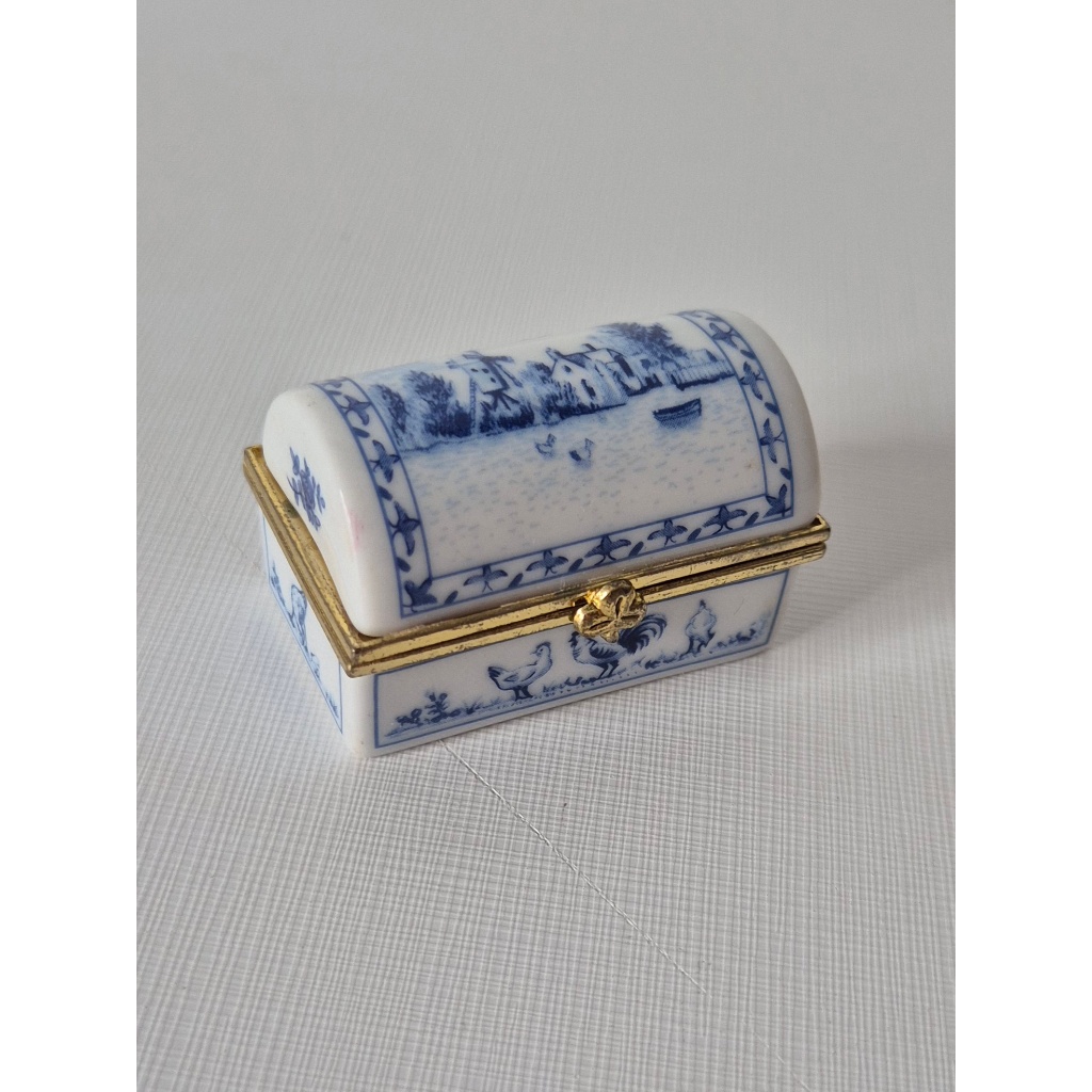 Porta Joias colecionável porcelana fina del prado Haia antiquário vintage