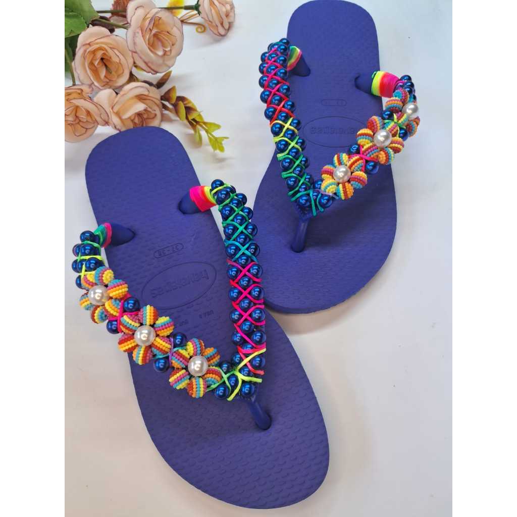 Chinelo Hav Color Bordado Com Pérolas