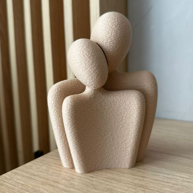 Escultura Casal Abraço Decorativa Moderna | Estátua/Estatueta para Sala Quarto Presente Romântico em Oferta na Shopee