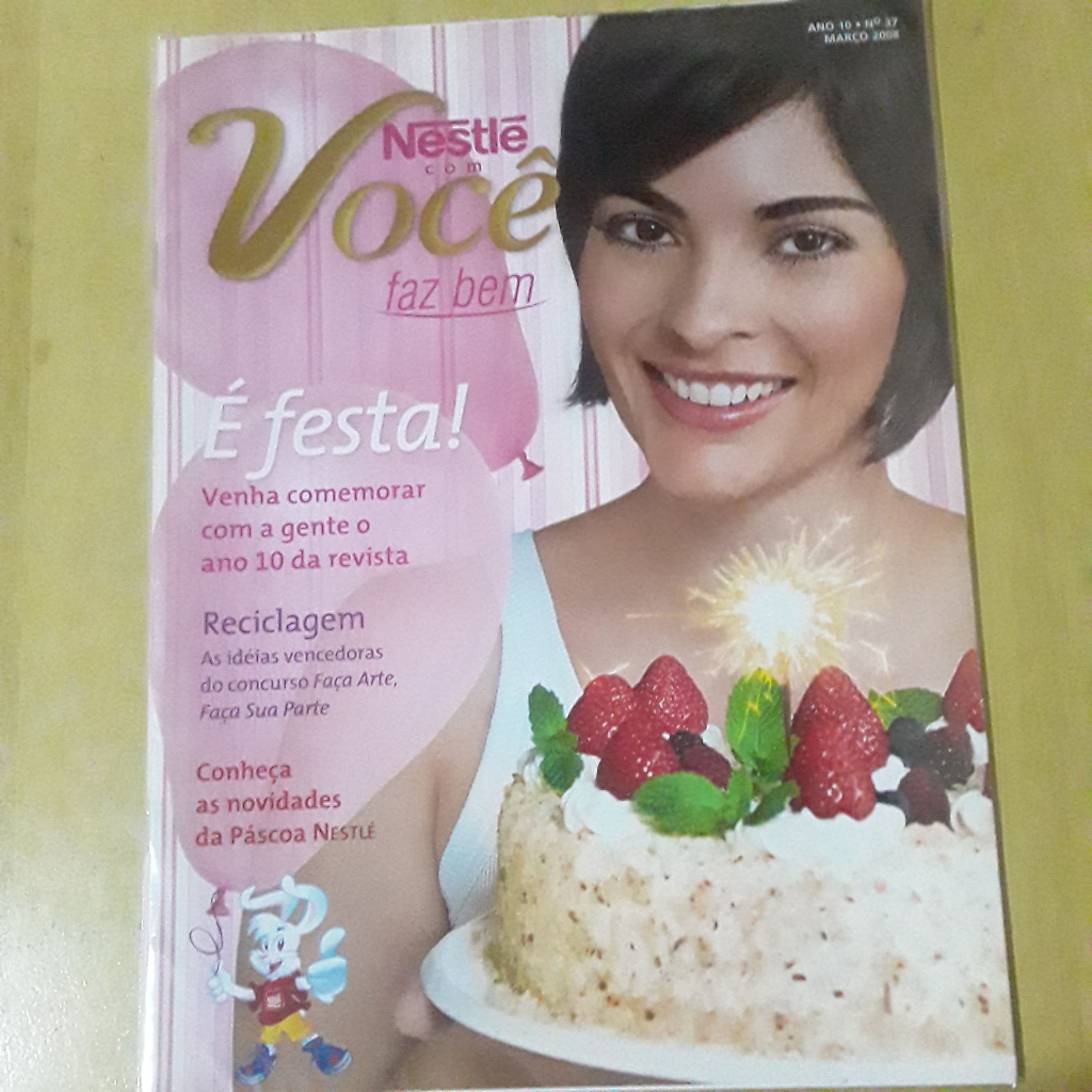 PL54 KIT COM 4 REVISTAS NESTLÉ COM VOCÊ CORPO EM EQUILÍBRIO JANTAR NUTRIÇÃO