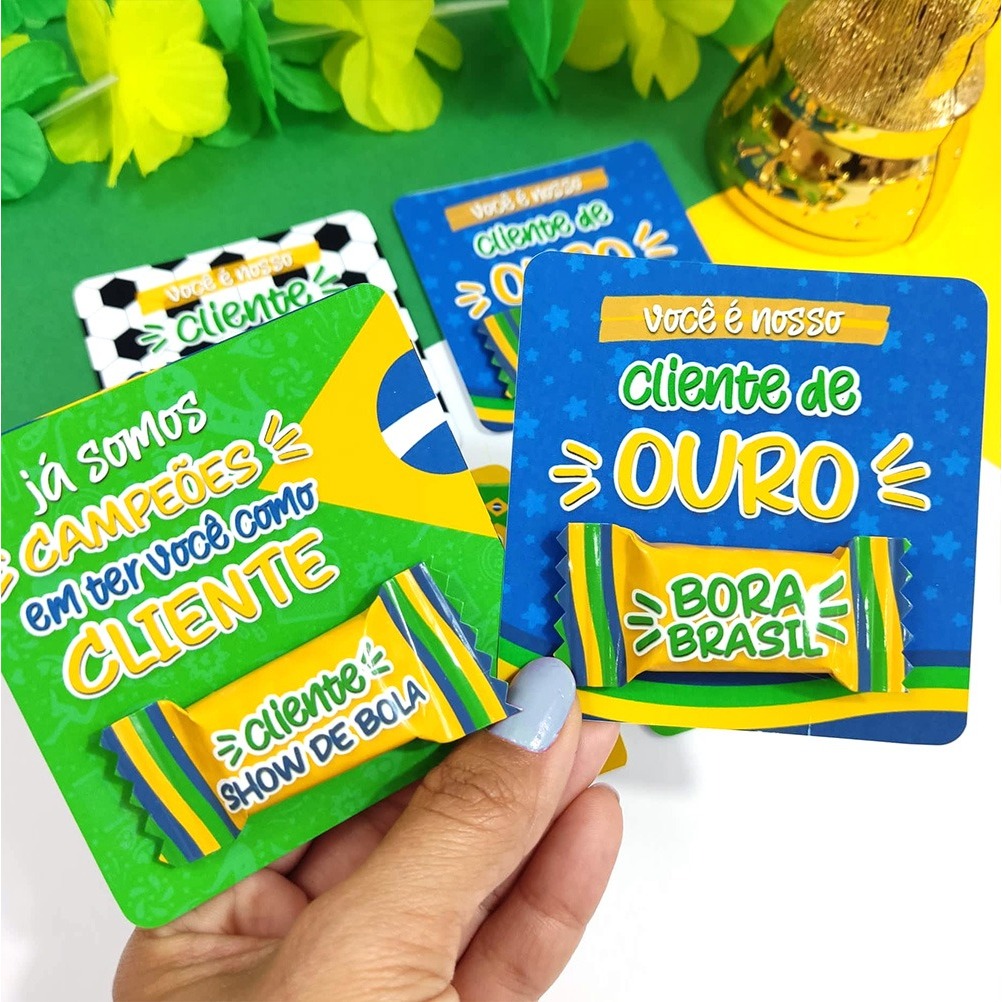 Kit Card com Bala Copa do Mundo Brasil 2026 Pegue e Monte 30 50 100 Unidades Card Futebol Lembrancinha Copa