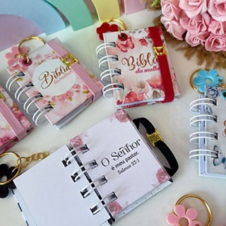 Mini Bíblia Sagrada da Mulher Chaveiro Personalizado Lembrancinha em Oferta na Shopee