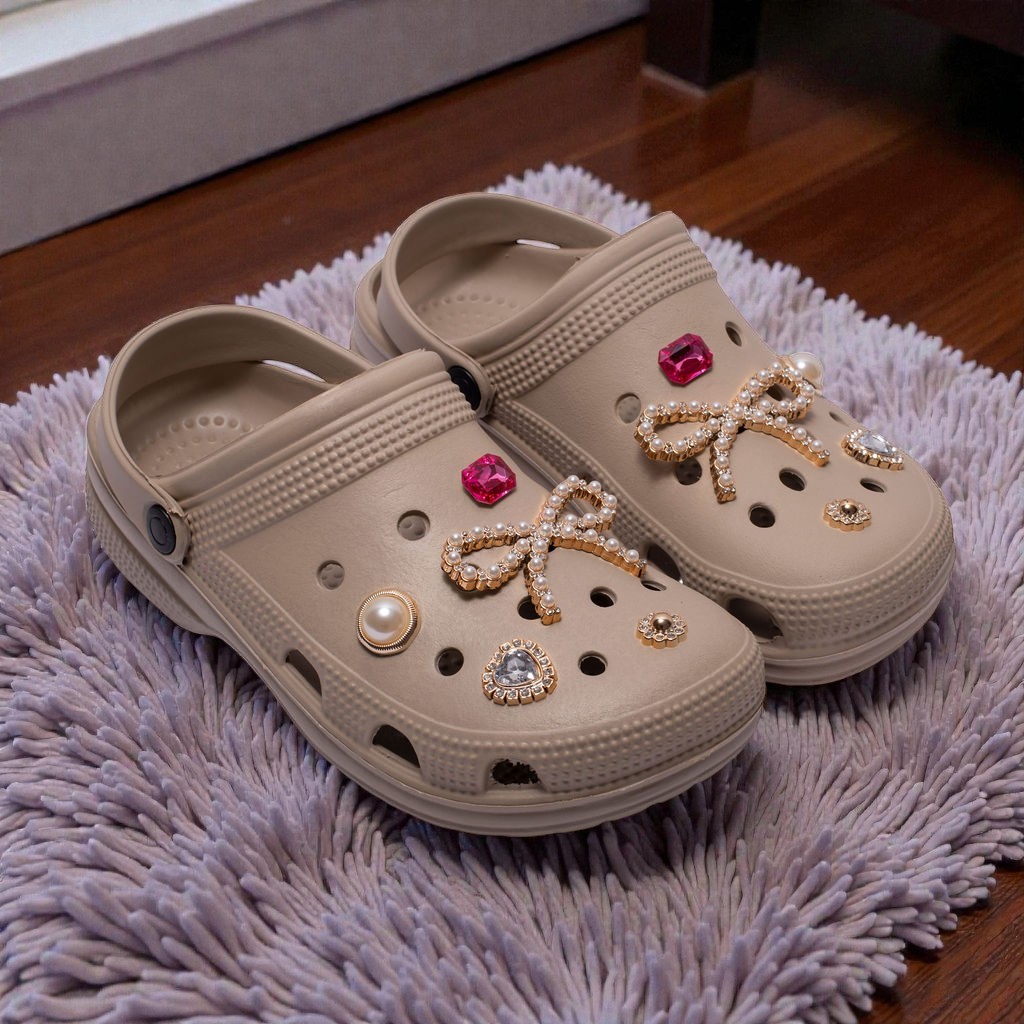 Chinelo Sandália Babuche com Enfeites Especiais Super Leve