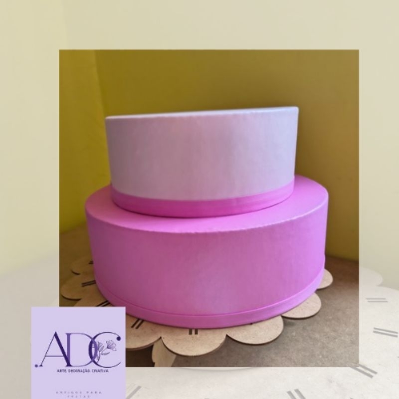 Bolo fake duas bases (oca) revestido com Eva sem emenda em Oferta na Shopee