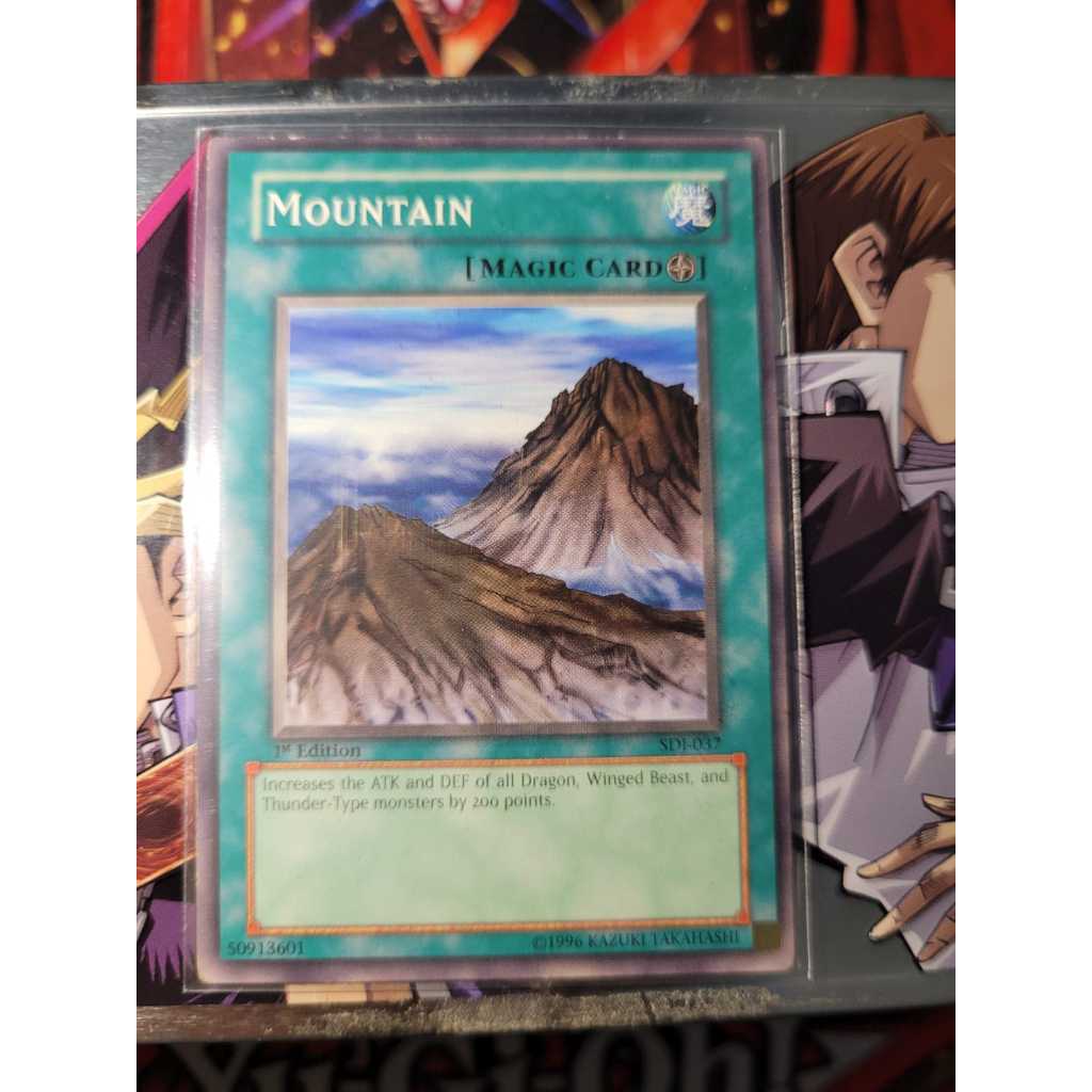 Mountain - Montanha - Raridade COMUM - STARTER DECK JOEY PRIMEIRA EDIÇÃO - Yugioh! Original Konami.