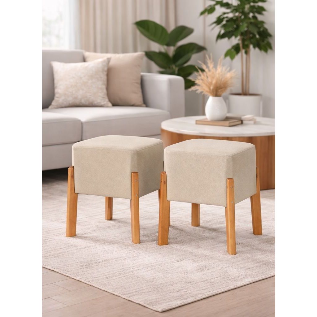 Kit 2 puffs Decorativos Quadrados com Pés de Madeira para Sala Quarto Escritório Beje  Kit pufe kit puf Apolo
