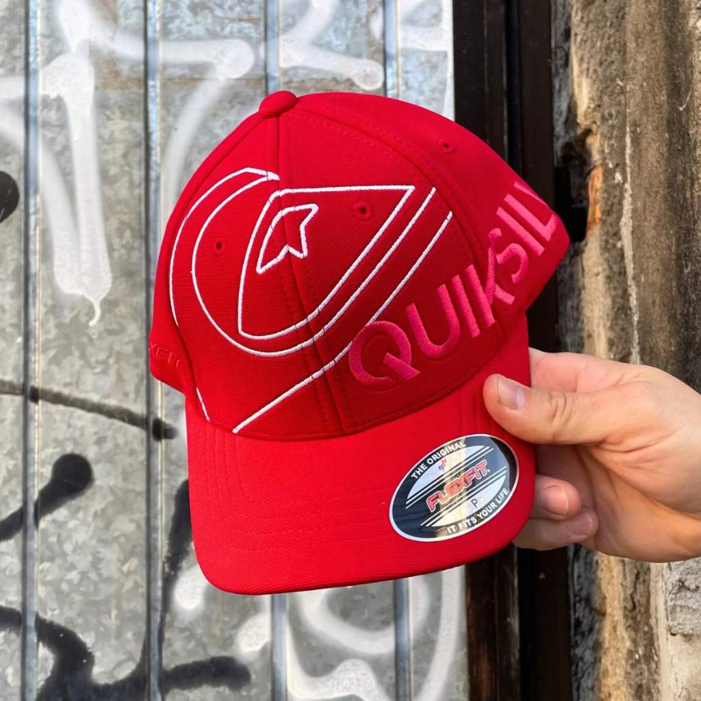 Boné Quiksilver Juvenil  Flexfit Side Omni Red P Mod 3D