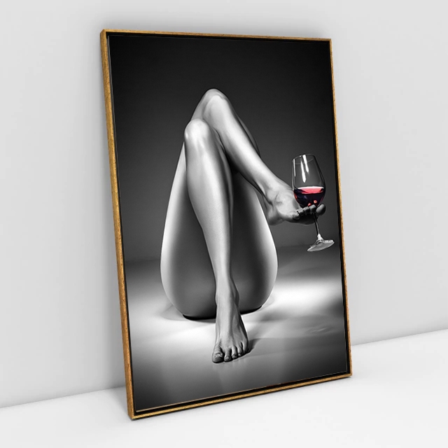 Quadro Decorativo Silhueta Pernas Feminina Sensual e Taça de Vinho Tinto para Sala Motel