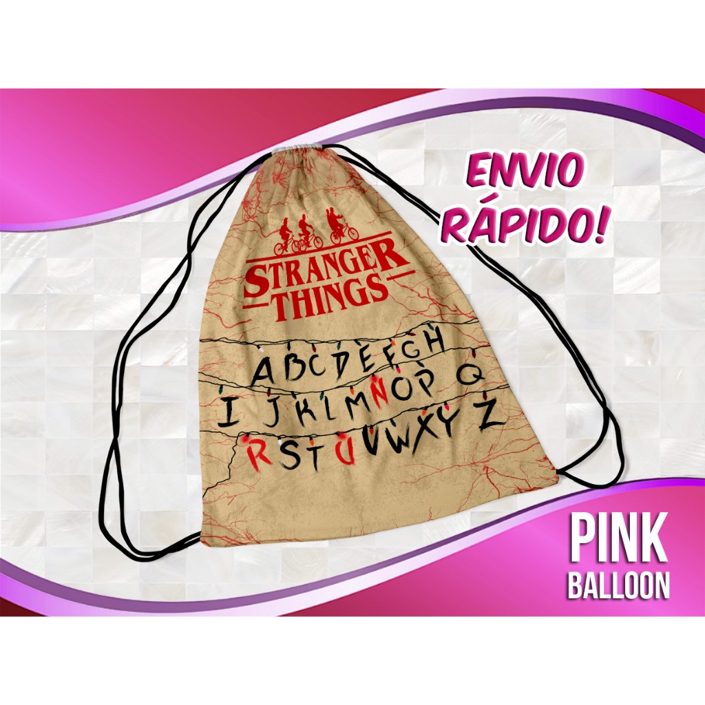 MOCHILINHA STRANGER THINGS 3 (ENVIO RÁPIDO) - SACOLINHA LEMBRANCINHA em Oferta na Shopee