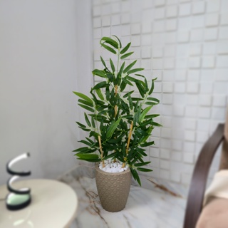 Bambu da Sorte Folha Grande Artificial com Vaso Decorativo e Pedras em Oferta na Shopee