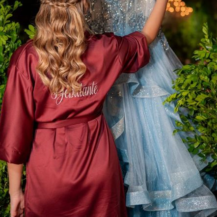 Robe Roupão Cetim Elastano Manga Curta e Longa Noiva Madrinha Debutante Mãe Noiva Mãe do Noivo