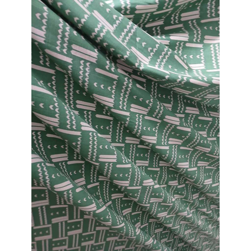 TECIDO VISCOLINHO ESTAMPADO  (COD.231) COR VERDE C/ BEGE 1,50 DE LARGURA 100% VISCOSE