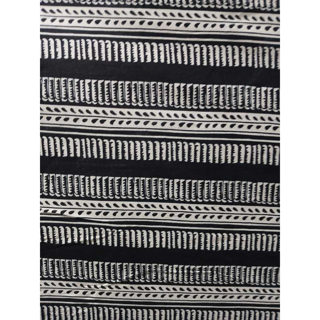 TECIDO VISCOLINHO LISTRADO (COD.234) COR BEGE C/ LISTRAS PRETO 1,50 DE LARGURA 100% VISCOSE