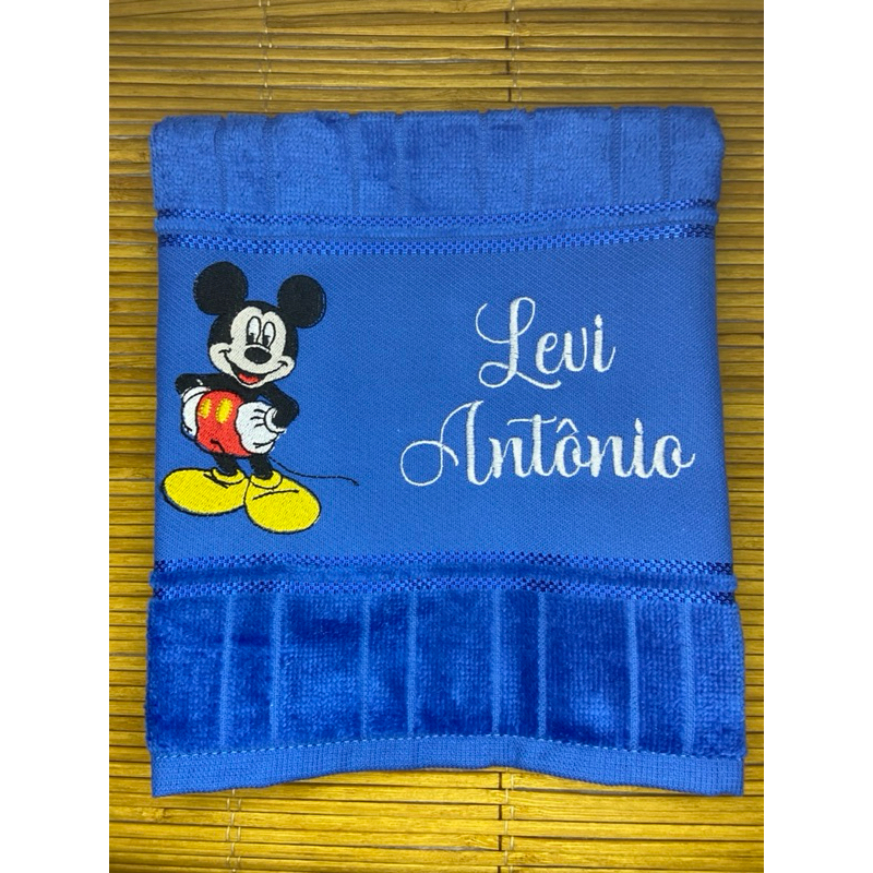 Toalha bordada personalizada FAÇO QUALQUER DESENHO DE SUA PREFERÊNCIA!