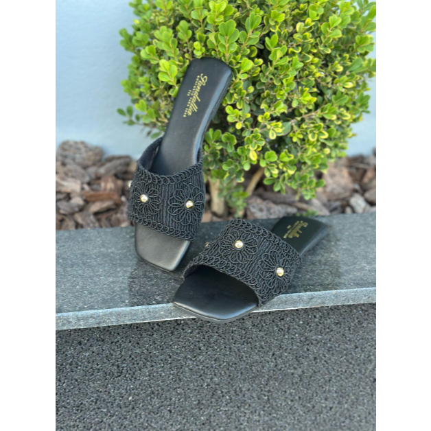 Sandália Rasteira  Feminina com Pala de Renda e Meia Perola Dourada Design Moderno Confortável Resistente Leve Durável