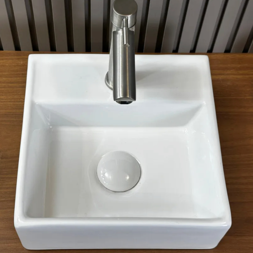 Cuba 29x33 de Porcelana Louça Esmaltada Branca Mahhu Baby com Válvula Click em Porcelana · foto 2