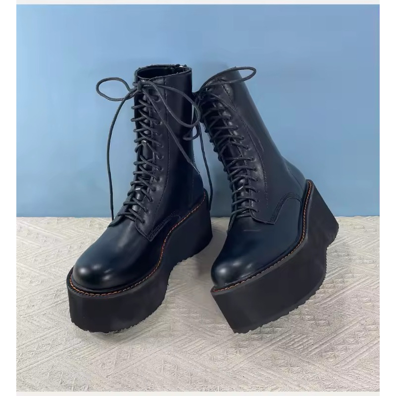 Bota Coturno Atlanta Couro Plataforma Punk Rock Gótica Alternativa Demonia Nova