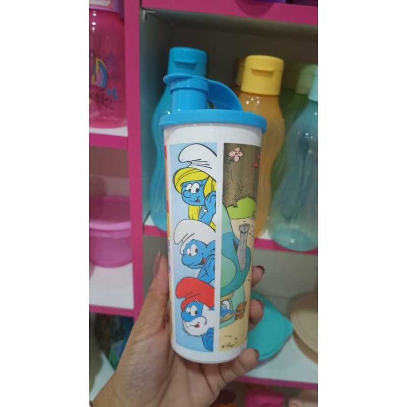 COPO TUPPERWARE INFANTIL COM BICO 470ML VOLTA AS AULAS MINIONS CINDERELA GOL SMURFS