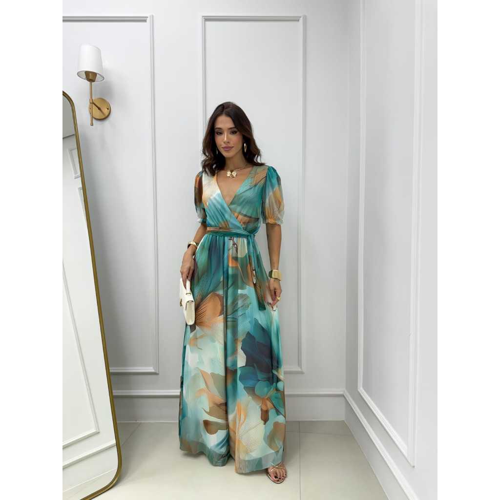 Macacão Festado Forrado Manga Curta Tule