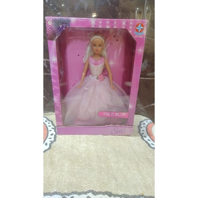 Boneca Susi meus 15 anos estrela.