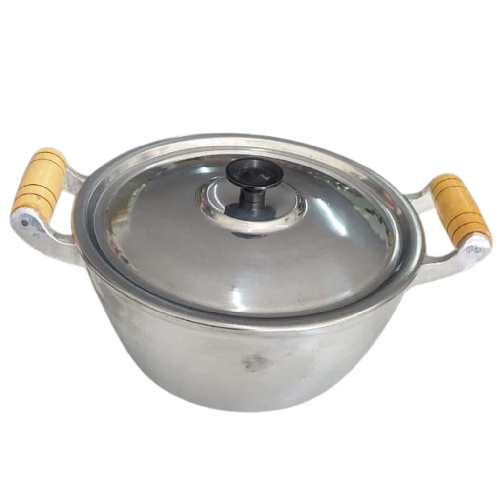Caçarola 22 Panela Alumínio Batido Fundido Grosso 2,85 Litros Com Tampa em Oferta na Shopee