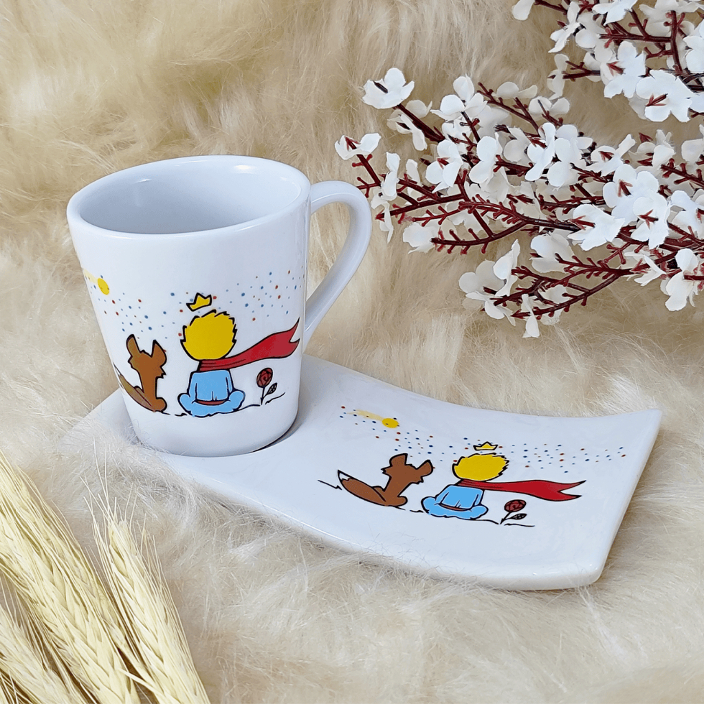 Kit Xícara Caneca Porcelana 120ml Café/Chá + Pires Ondulado Pequeno Príncipe Estrelas